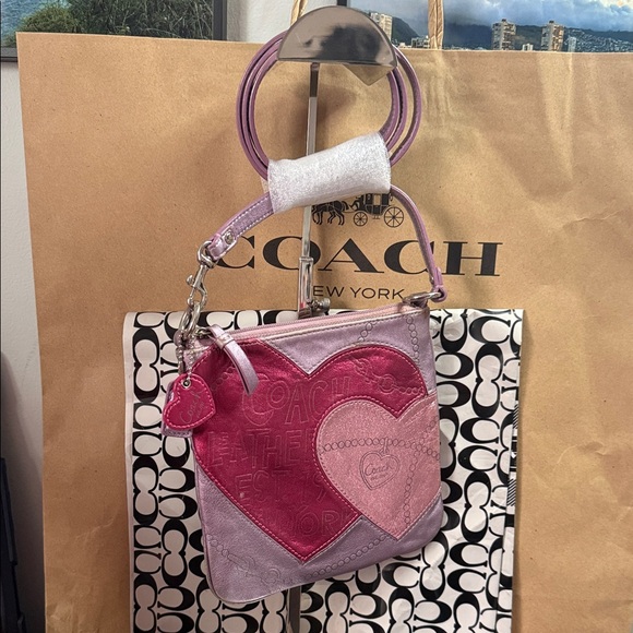 Coach Y2K limited edition Pink and Purple Heart Crossbody Bag - Picture 4 of 17